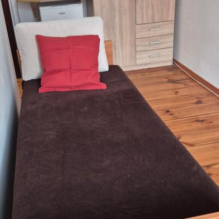 Hostel Tulip - Pokoj 7 Ze Wspolna Lazienka I Kuchnia ชเตชชิน ภายนอก รูปภาพ