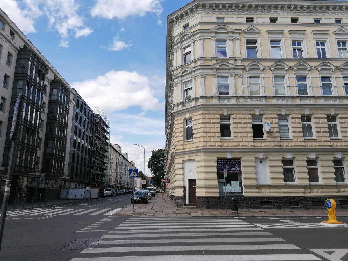 Hostel Tulip - Pokoj 7 Ze Wspolna Lazienka I Kuchnia ชเตชชิน ภายนอก รูปภาพ
